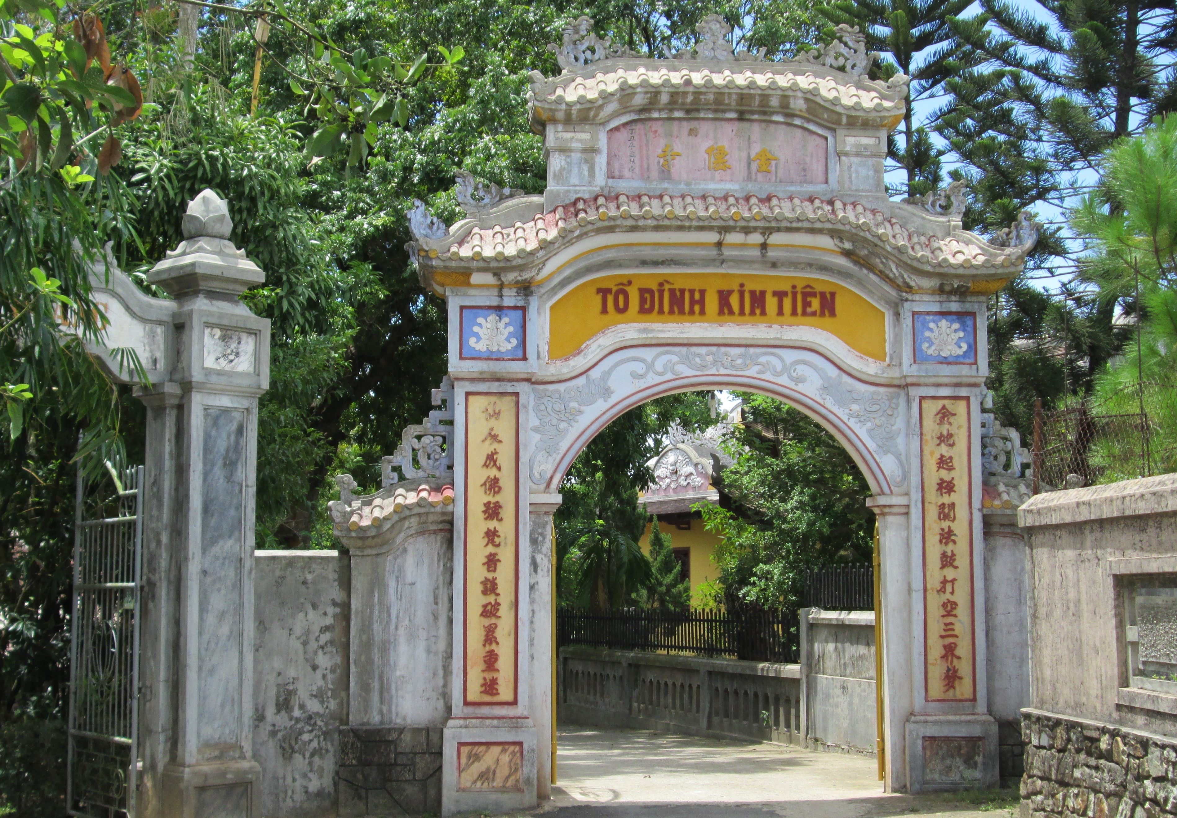 TƯỢNG GỖ BẮC CUNG HOÀNG HẬU THU MAI...