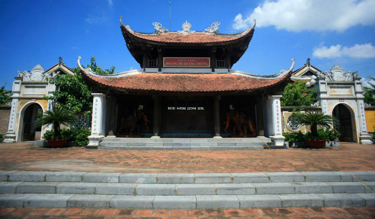 PHƯỢNG HOÀNG TRUNG ĐÔ VÀ KHÁT VỌNG DỞ DANG CỦA VUA QUANG TRUNG