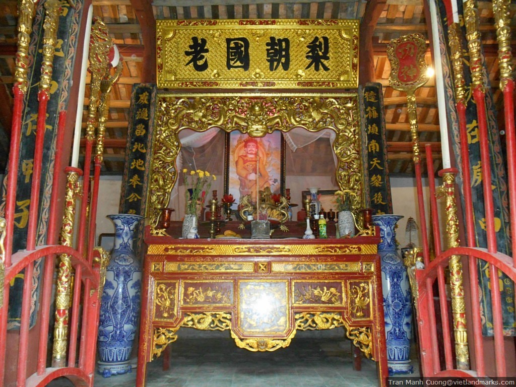 bàn thờ người chết