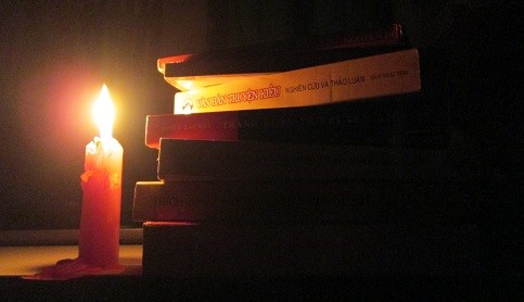 CẢO THƠM LẦN GIỞ TRƯỚC ĐÈN